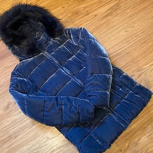 Velvet puffer with fur trim